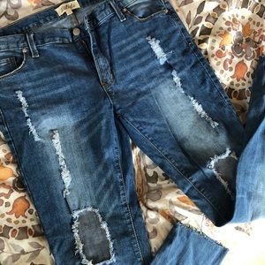 Ripped skinny jeans
